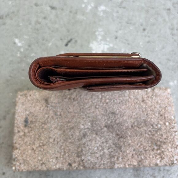 Dooney & Bourke Cream and Brown Clutch wallet - Picture 5 of 10